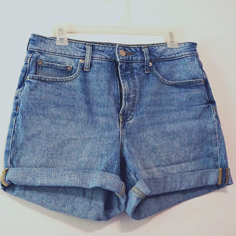 Free Assembly Denim shorts size 8